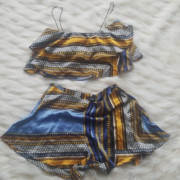 Top - Picture 2 of 2